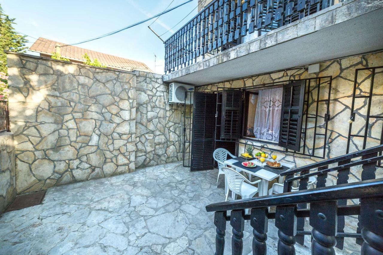Apartments The Heart Of Croatia Pirovac Extérieur photo