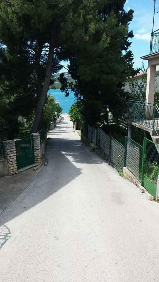 Apartments The Heart Of Croatia Pirovac Extérieur photo