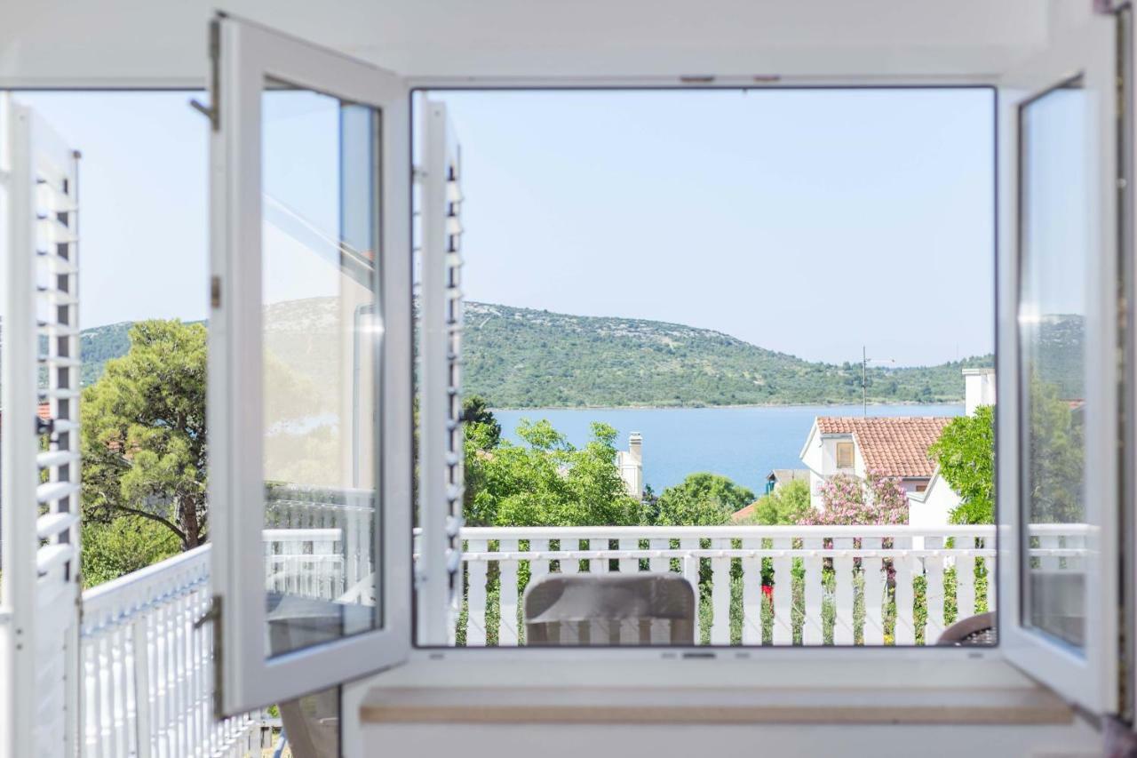 Apartments The Heart Of Croatia Pirovac Extérieur photo